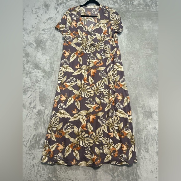 Hopely Dresses & Skirts - Hopely Maxi Dress Women’s Large Cap Sleeve Purple Floral Hawaiian Tropical